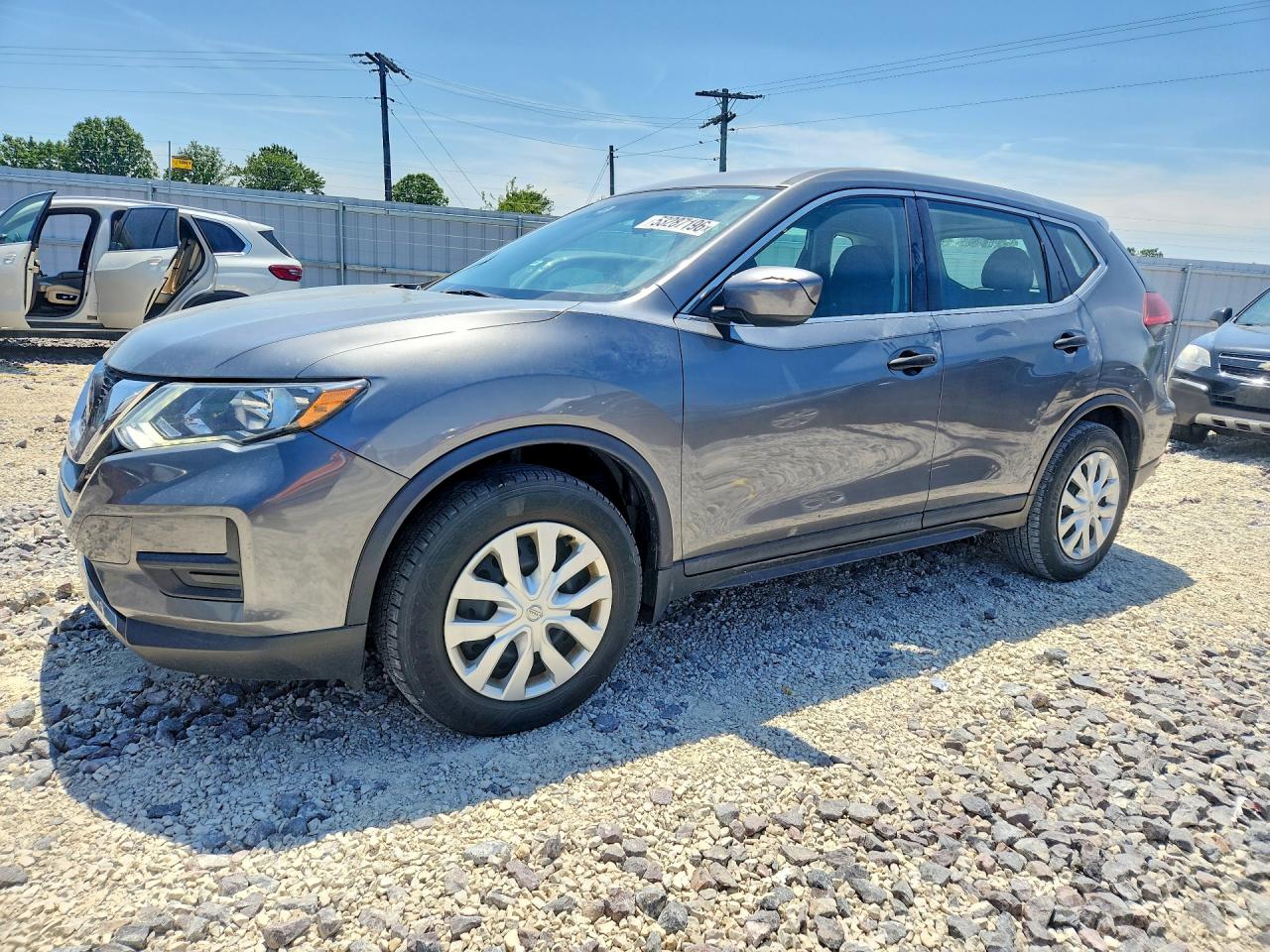 Salvage Nissan Rogue Image