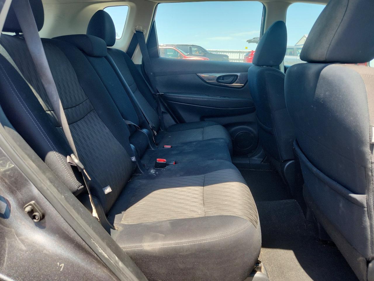 Nissan Rogue S