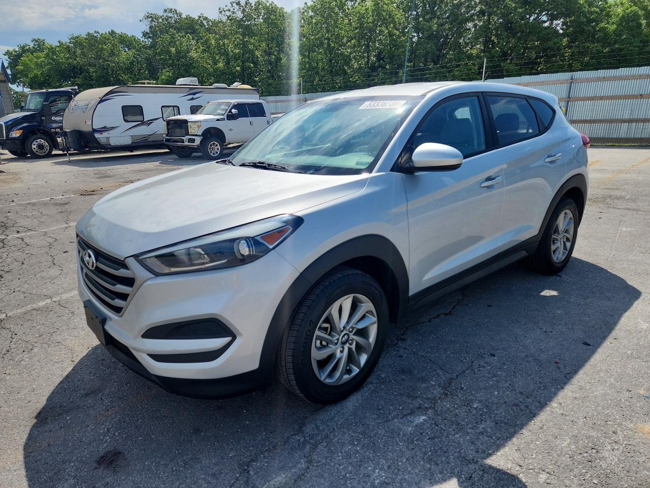Salvage Hyundai TUCSON Image