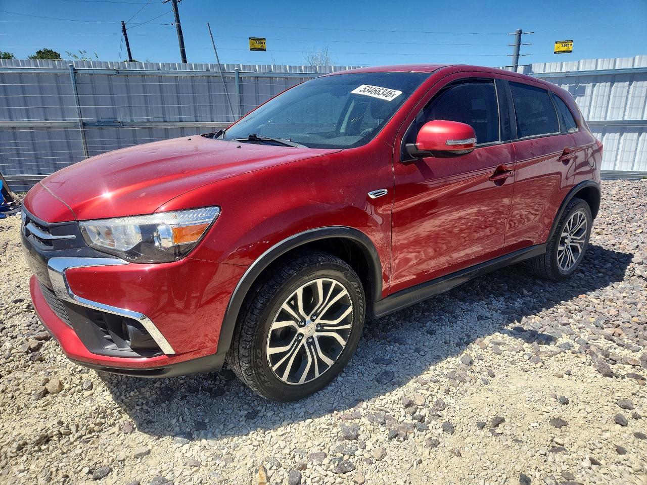 Salvage Mitsubishi Outlander Image
