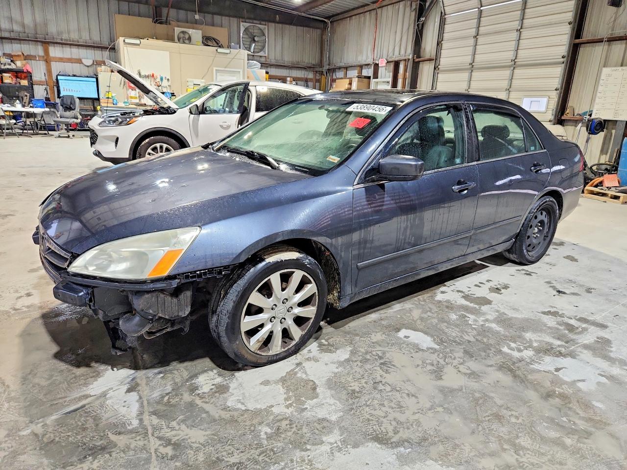 Salvage Honda Accord Image