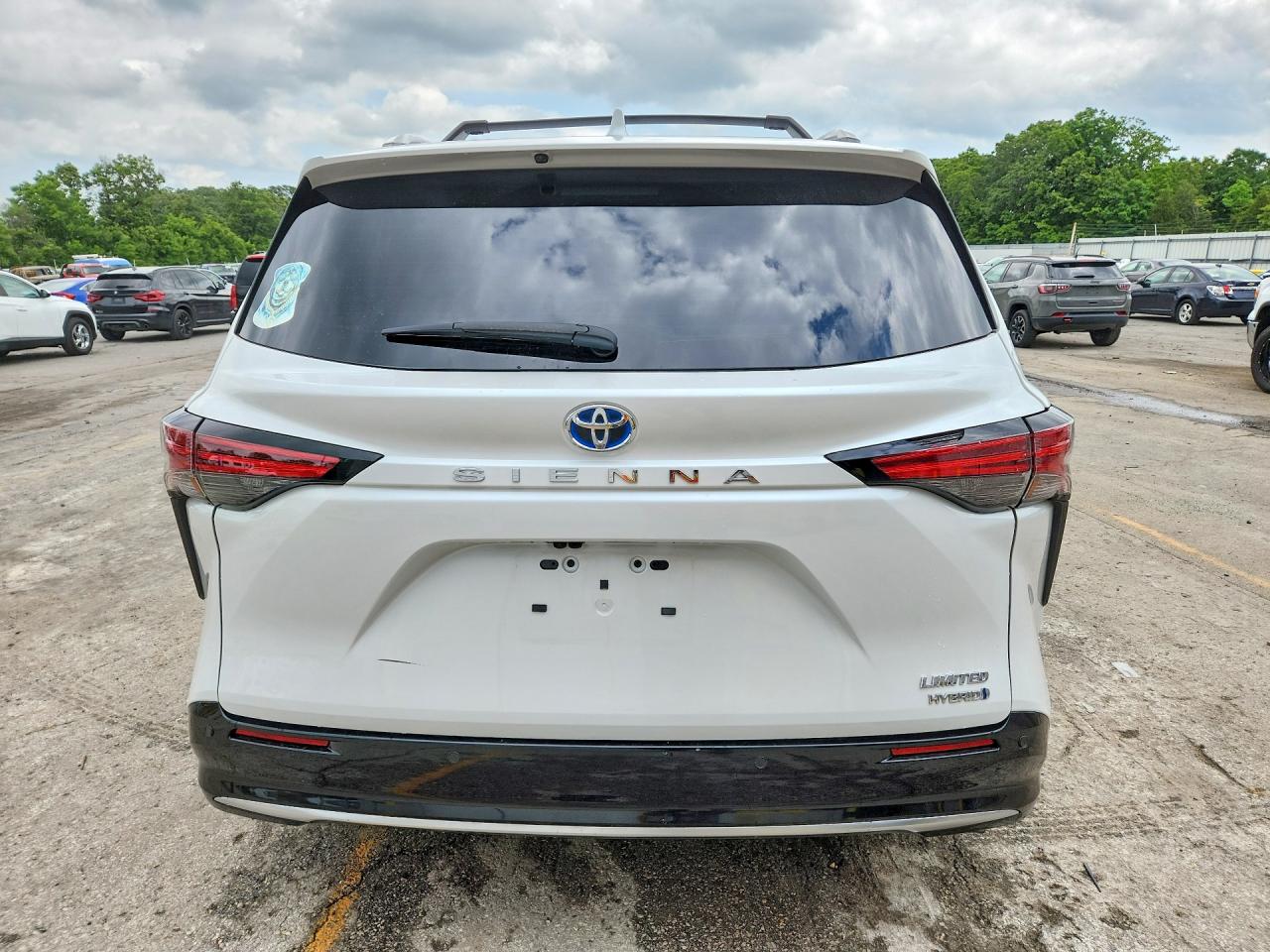 Toyota Sienna Limited 7-passenger