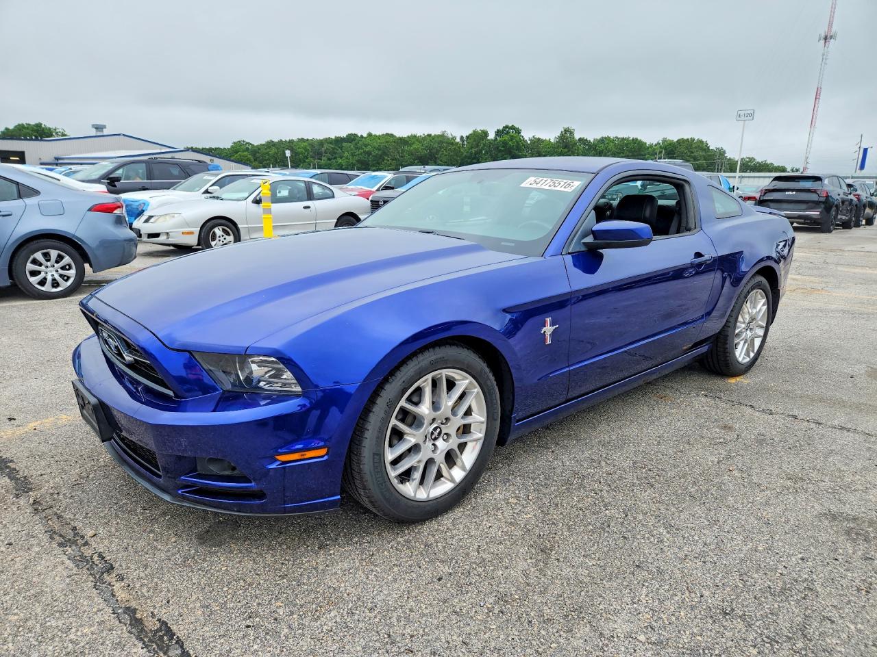 Salvage Ford Mustang Image