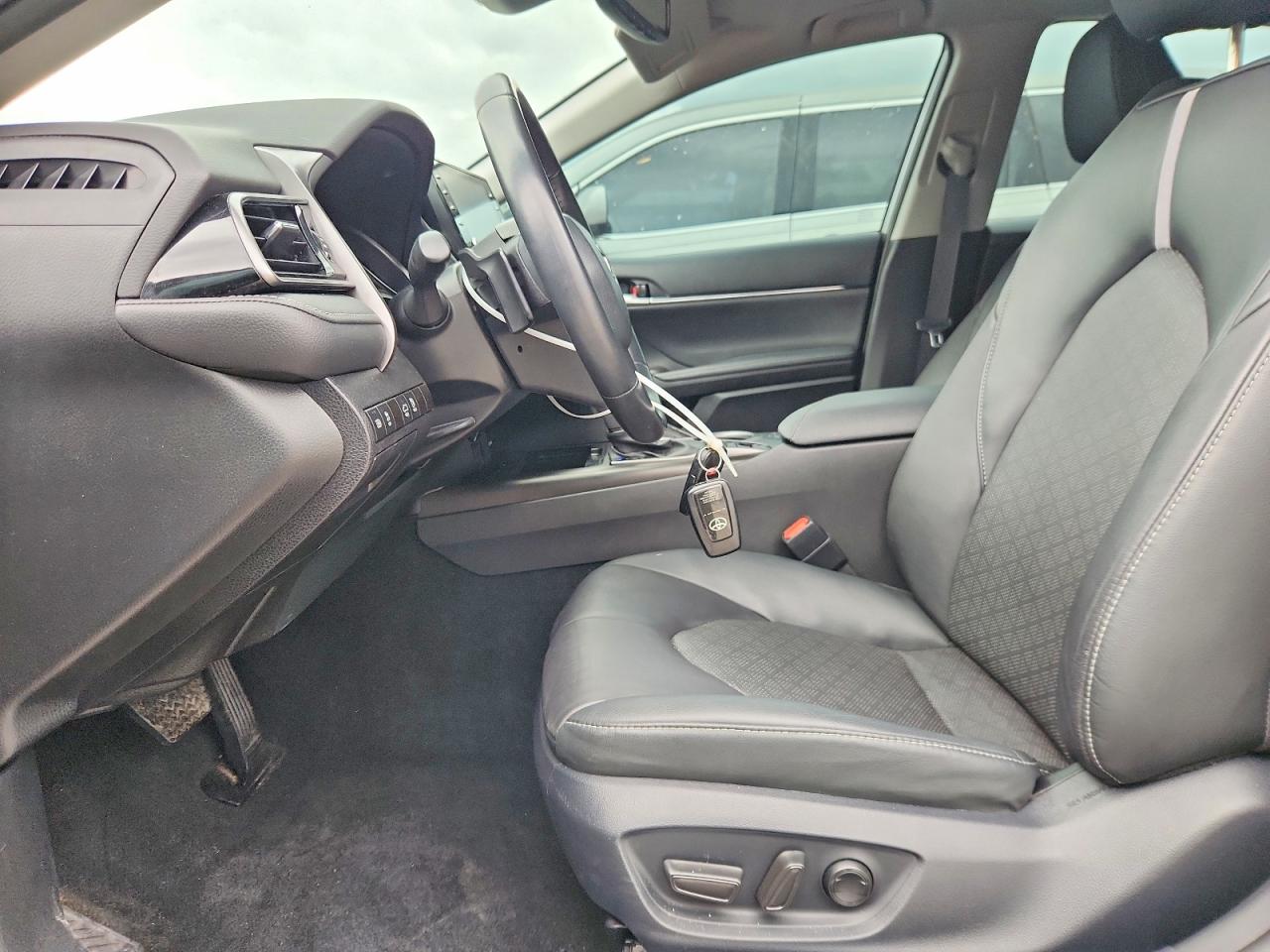 Toyota Camry Xse