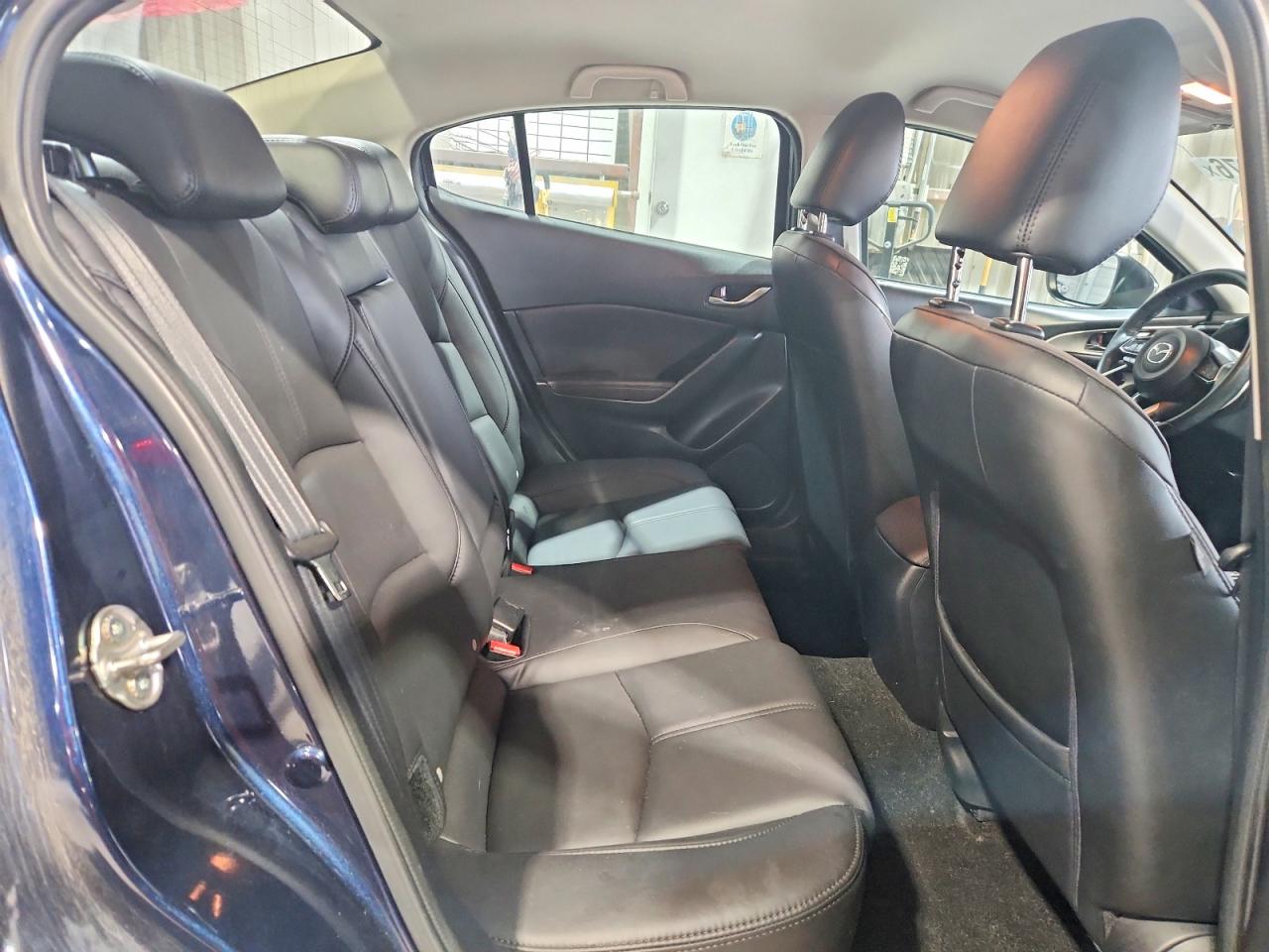 Mazda 3 Touring