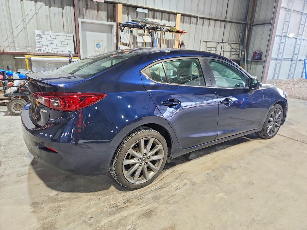 Mazda 3 Touring