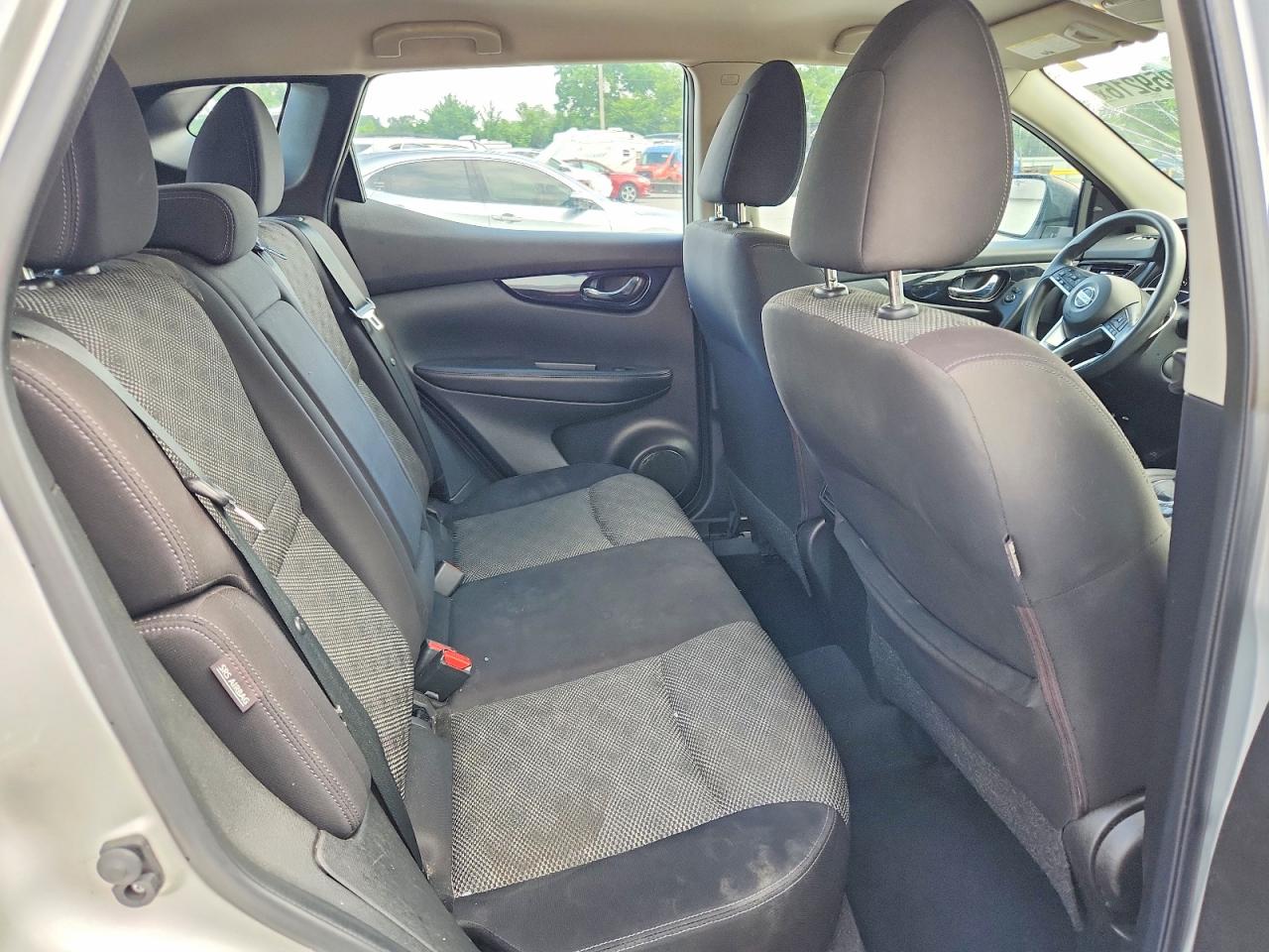 Nissan Rogue Sv