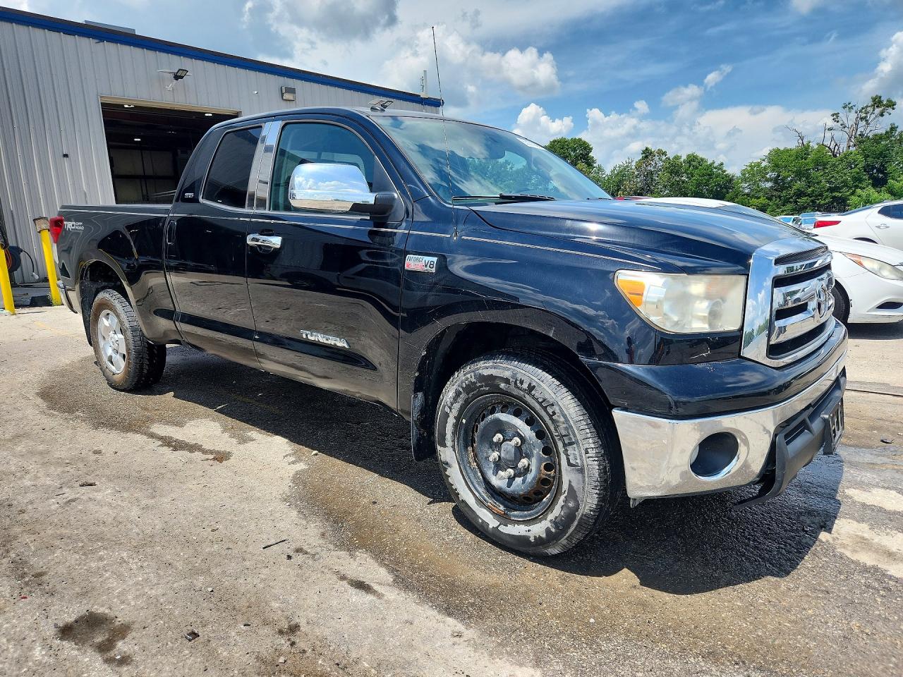 Toyota Tundra Double Cab Sr5