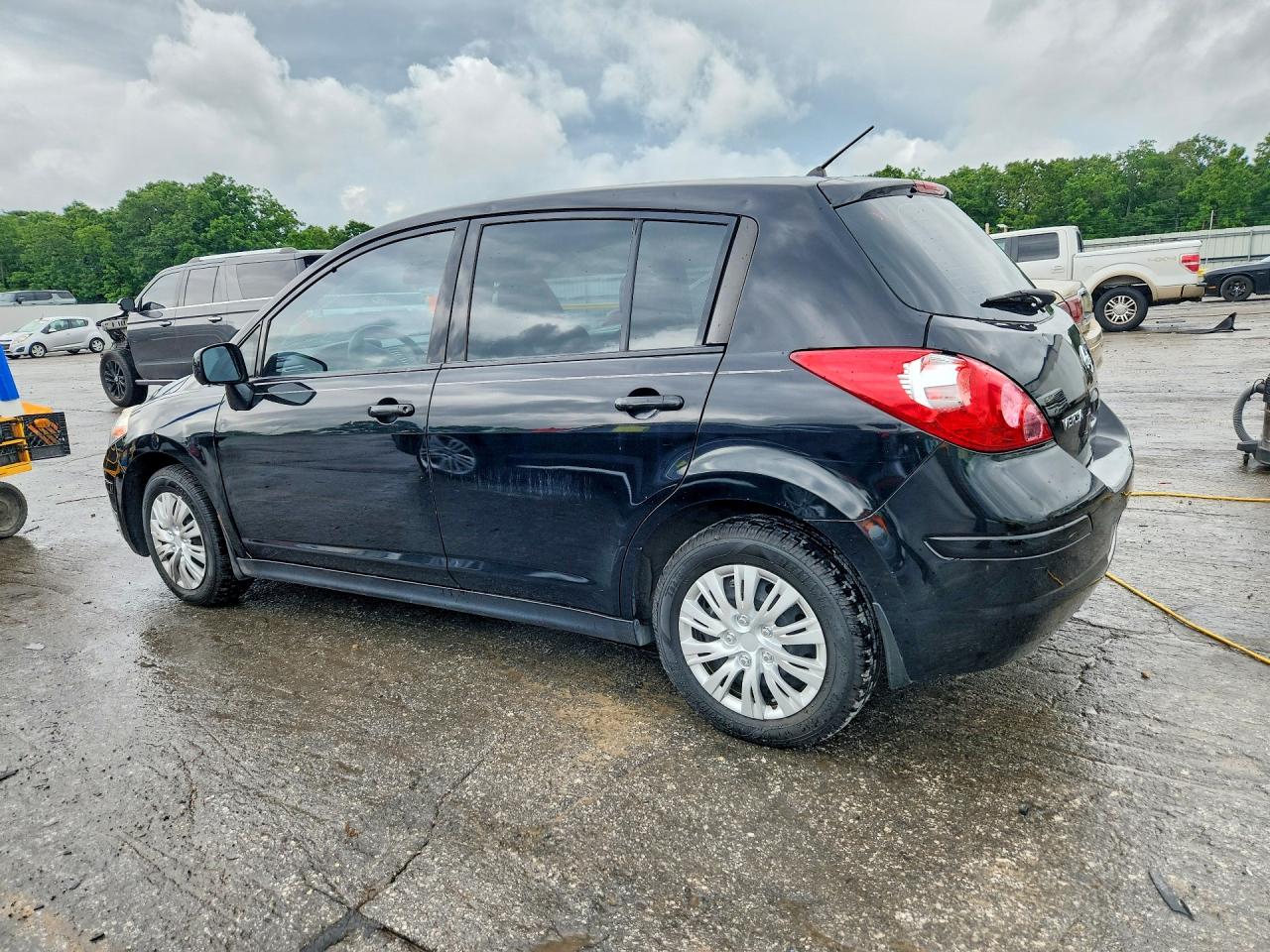 Nissan Versa 1.8 S