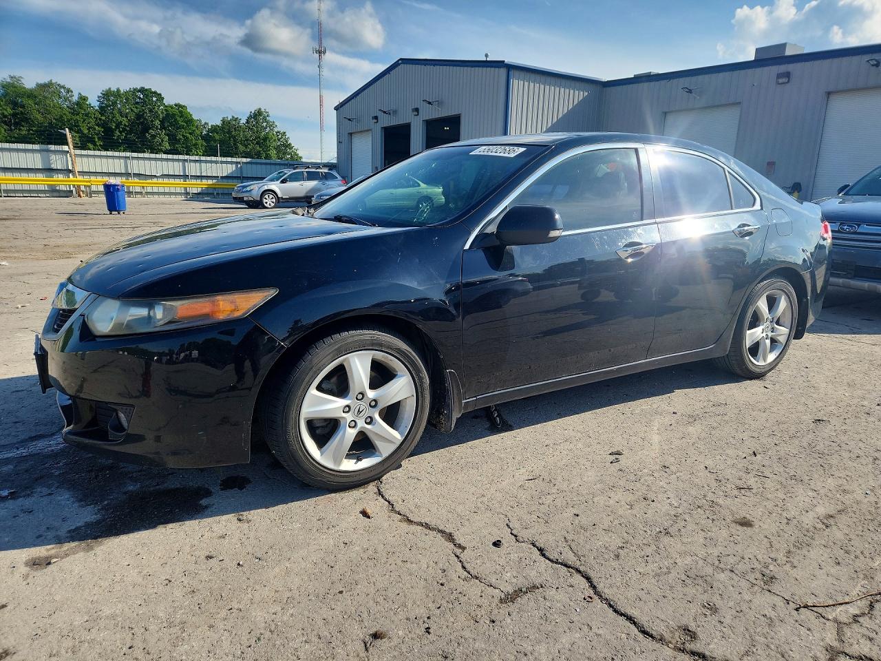 Salvage Acura TSX Image