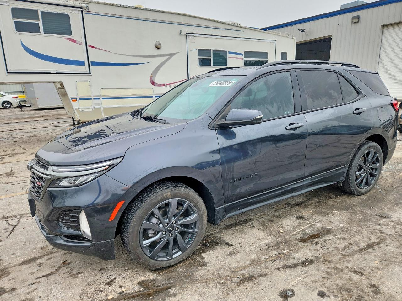 Salvage Chevrolet Equinox Image