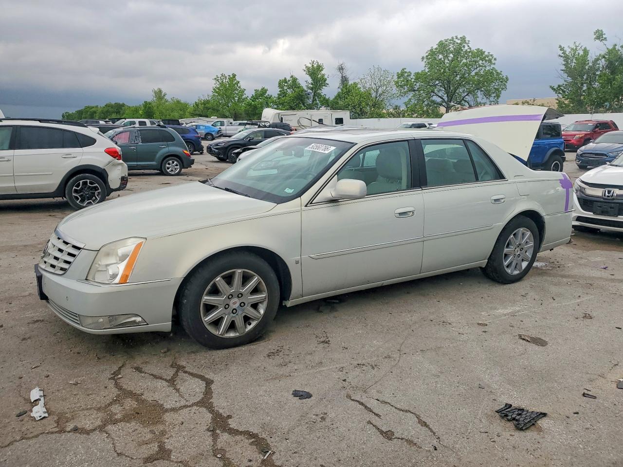 Salvage Cadillac DTS Image