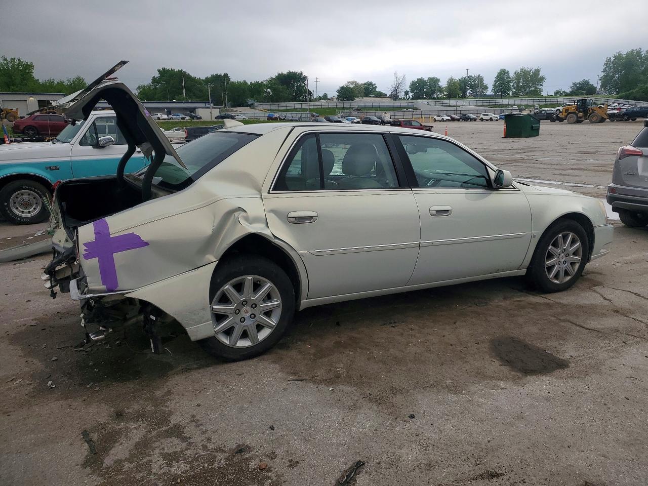 Cadillac DTS Premium Collection