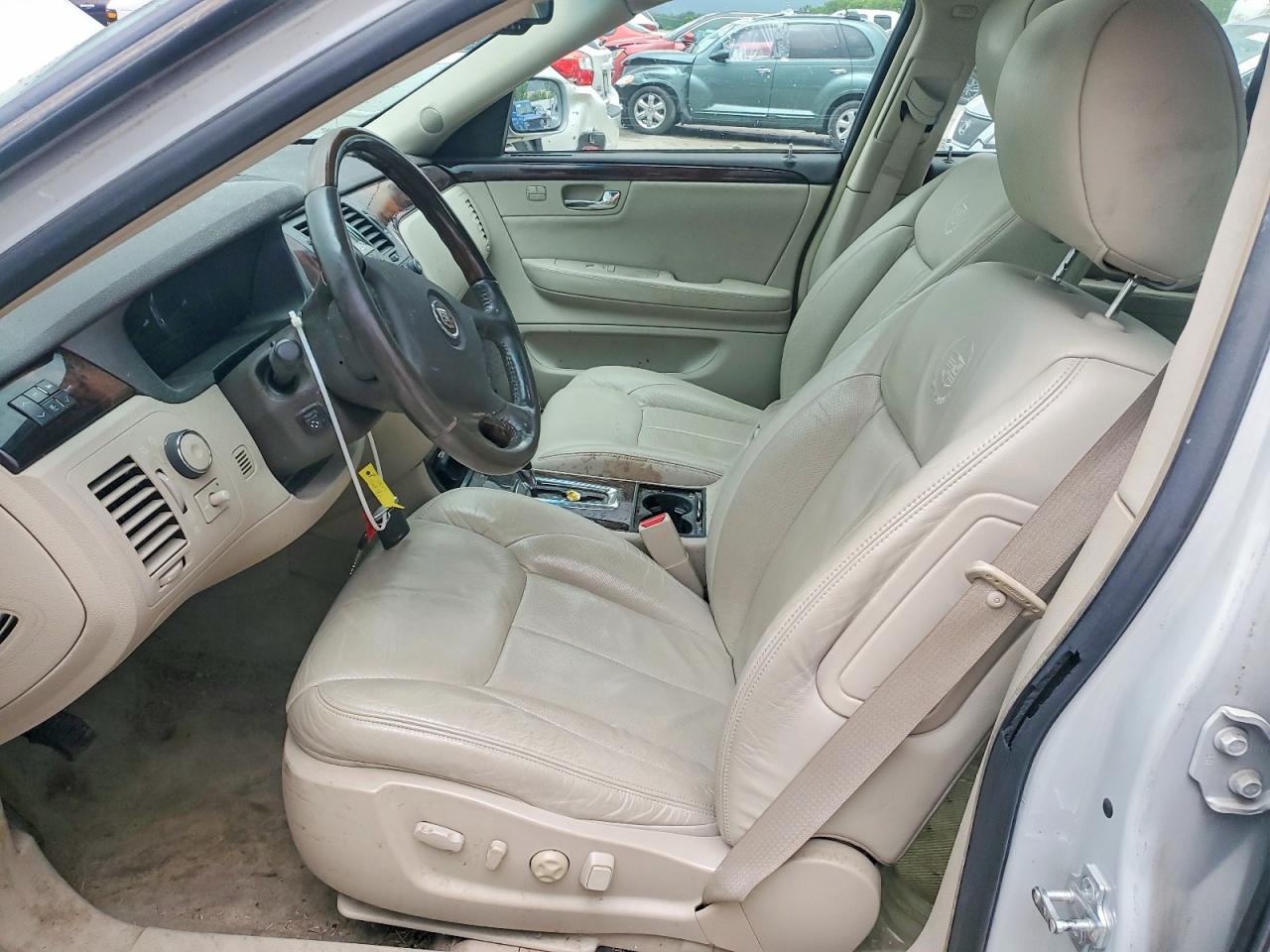 Cadillac DTS Premium Collection