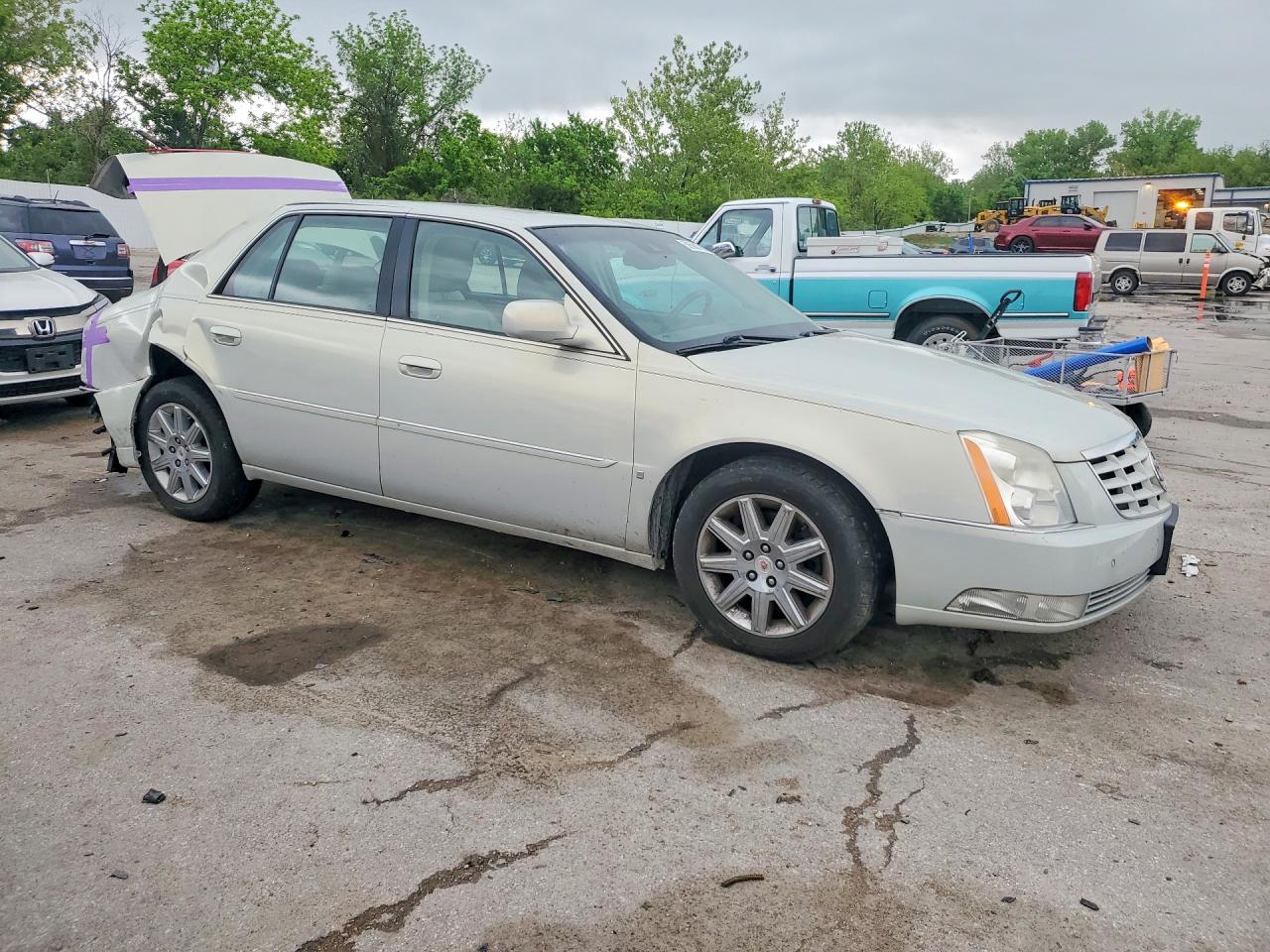 Cadillac DTS Premium Collection