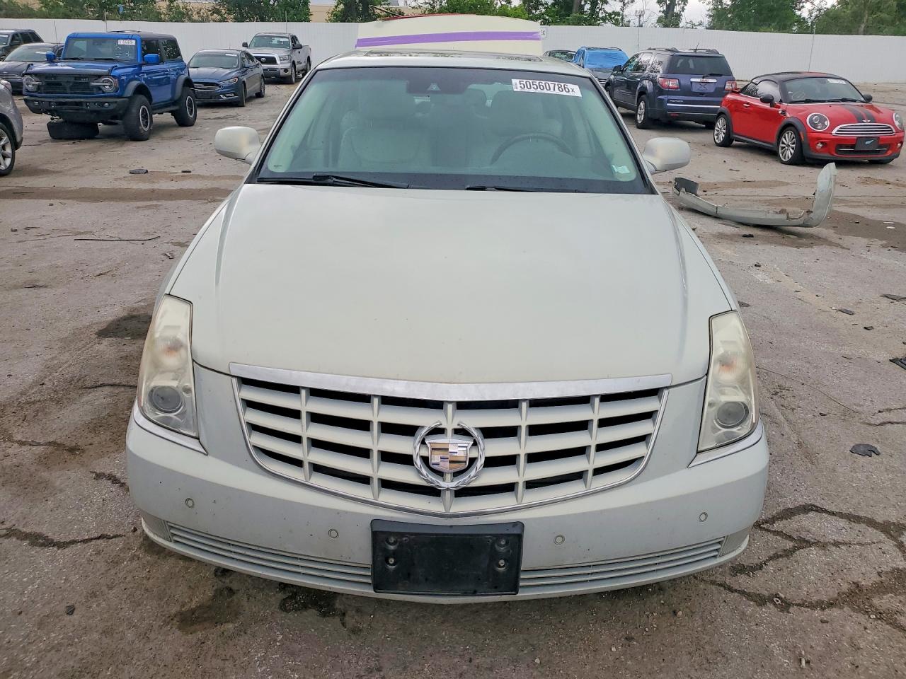 Cadillac DTS Premium Collection