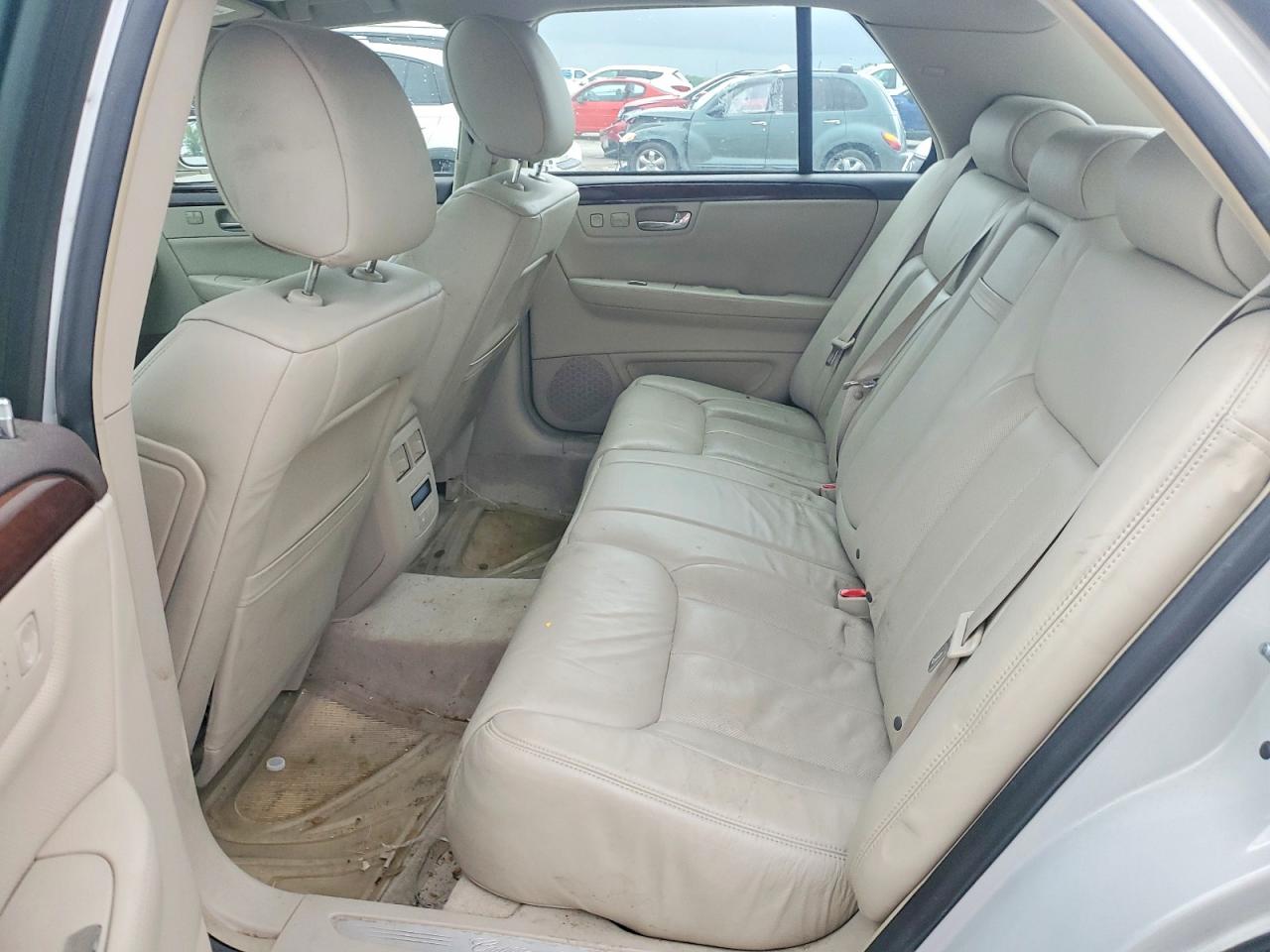 Cadillac DTS Premium Collection