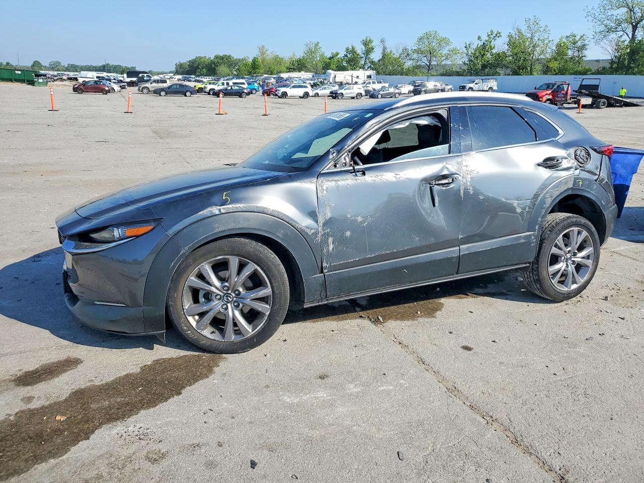 Salvage Mazda Cx Image