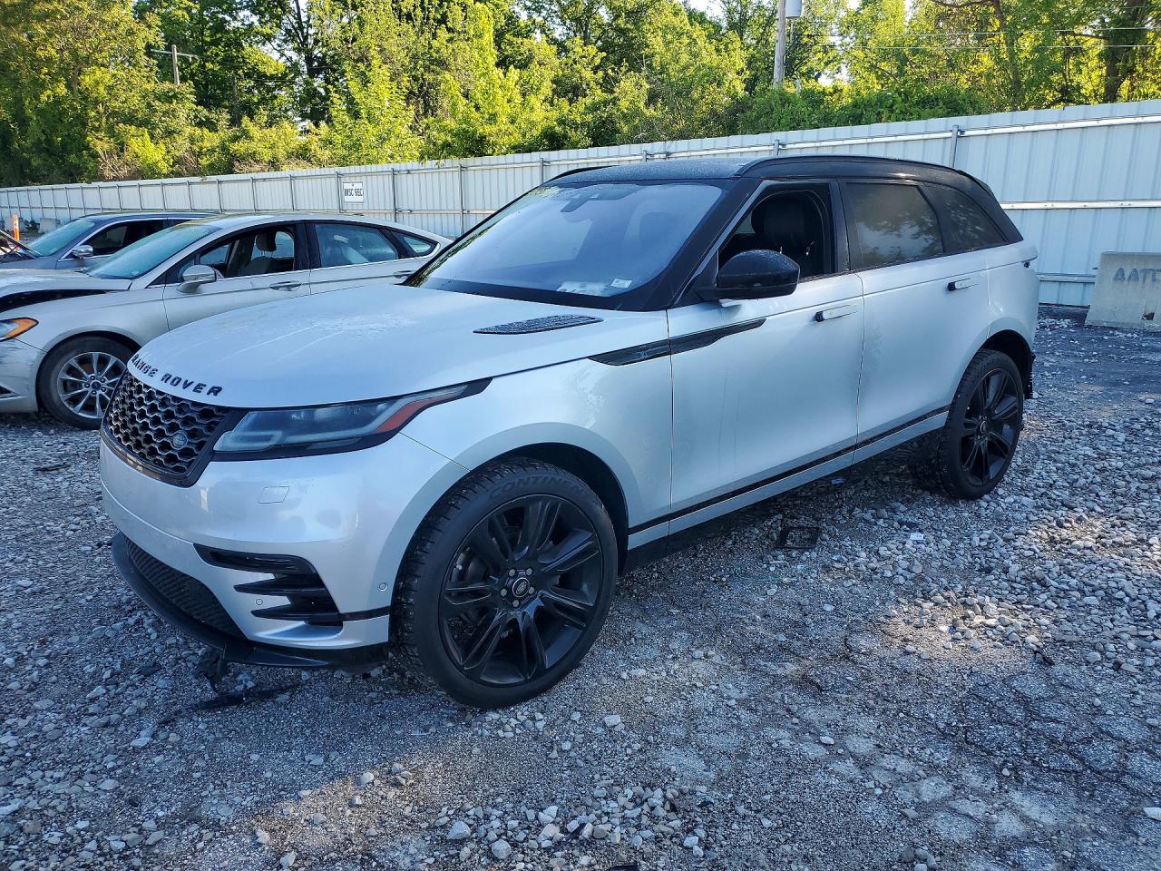 Salvage Land Rover Range Rover Image
