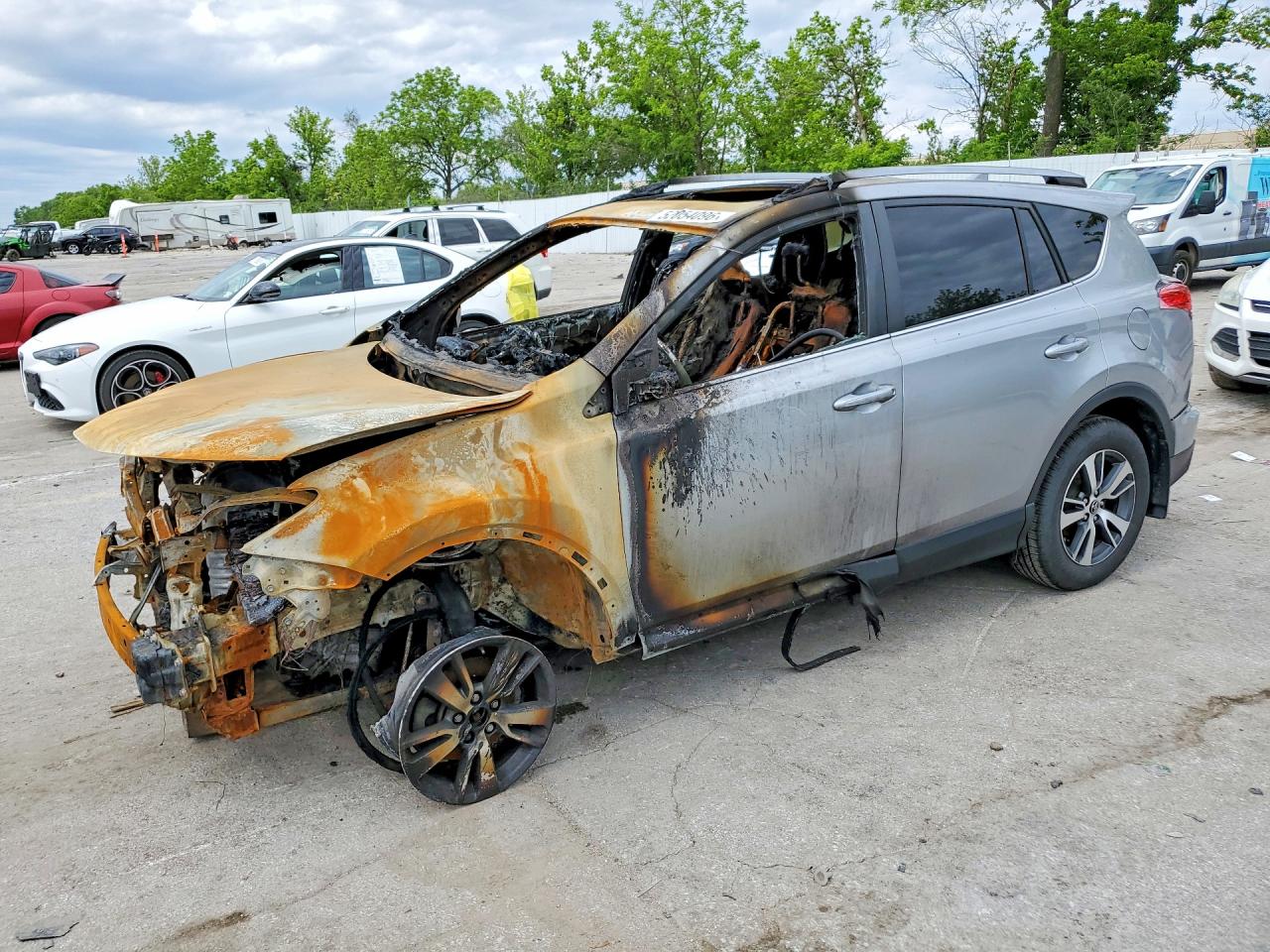 Salvage Toyota RAV4 Image