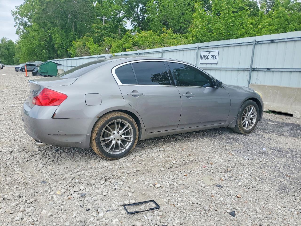 INFINITI G37 X