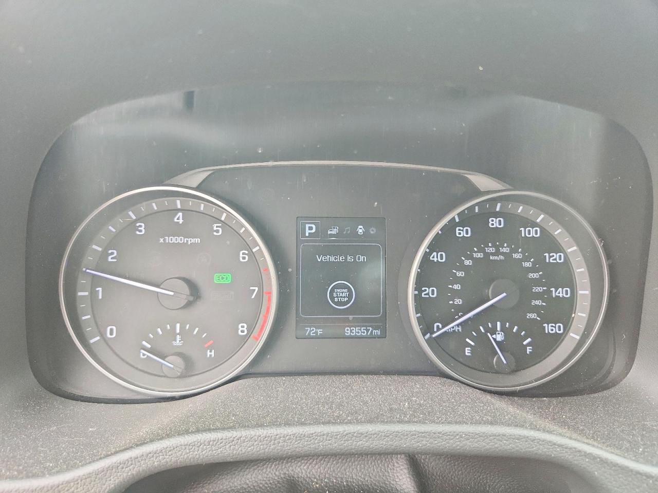 Hyundai ELANTRA Value Edition