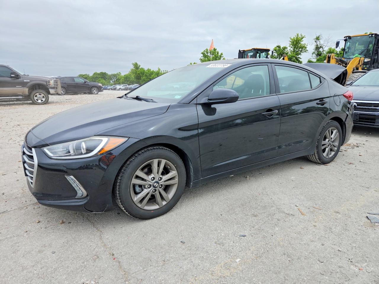 Salvage Hyundai ELANTRA Image