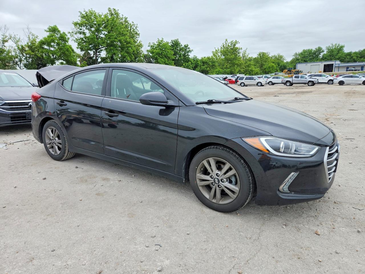 Hyundai ELANTRA Value Edition