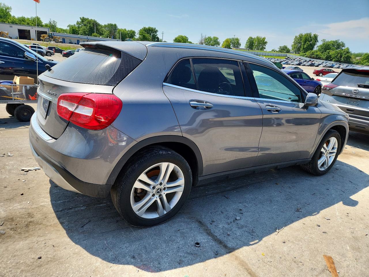 Mercedes-Benz GLA 250 4matic