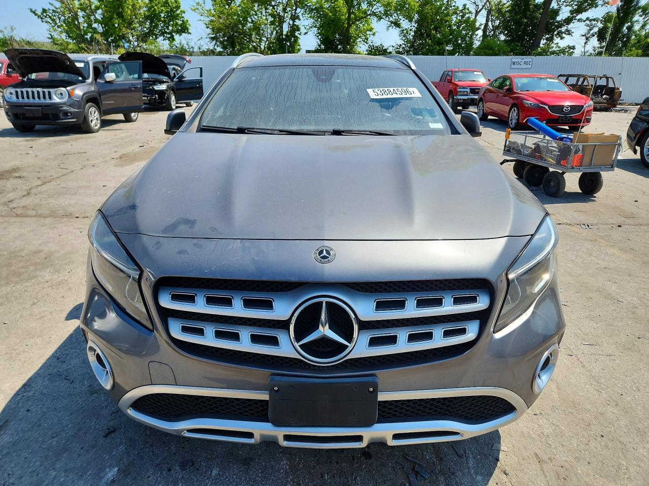 Mercedes-Benz GLA 250 4matic