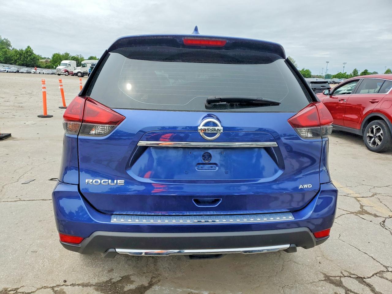Nissan Rogue S