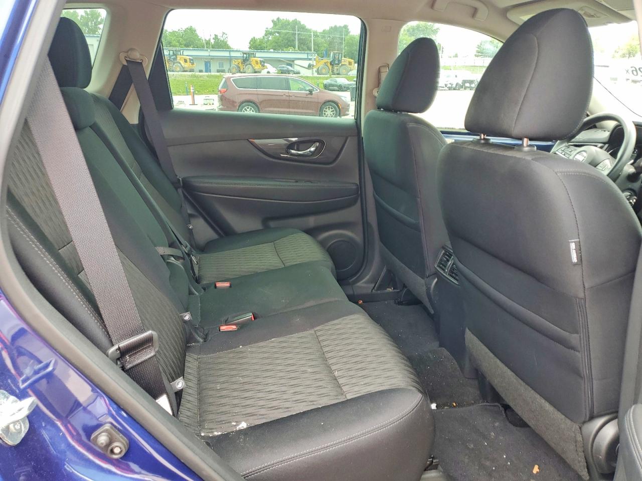 Nissan Rogue S