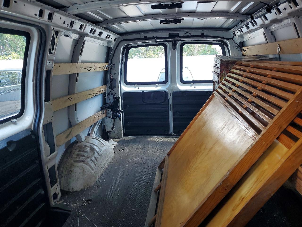 GMC Savana G2500