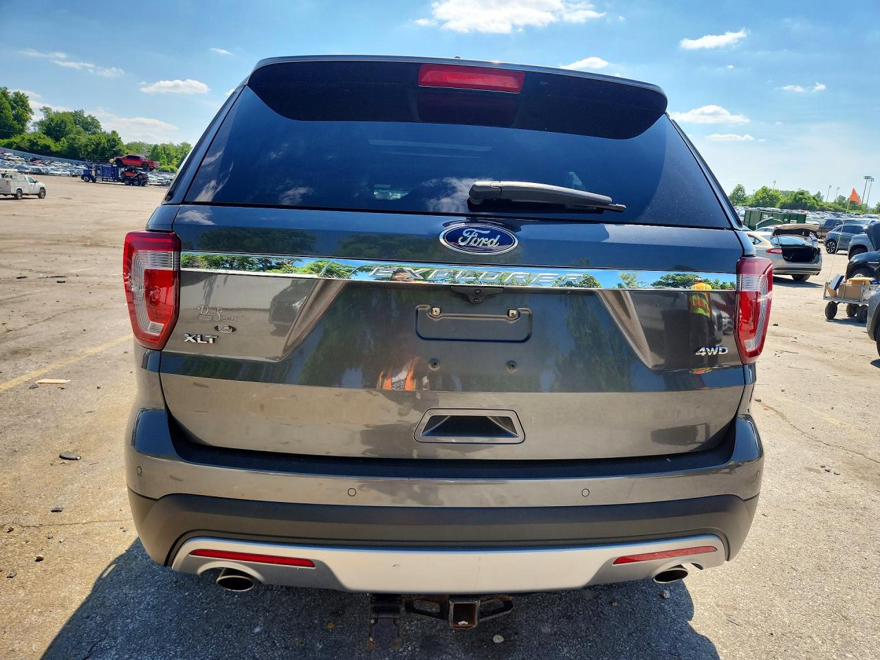 Ford Explorer Xlt
