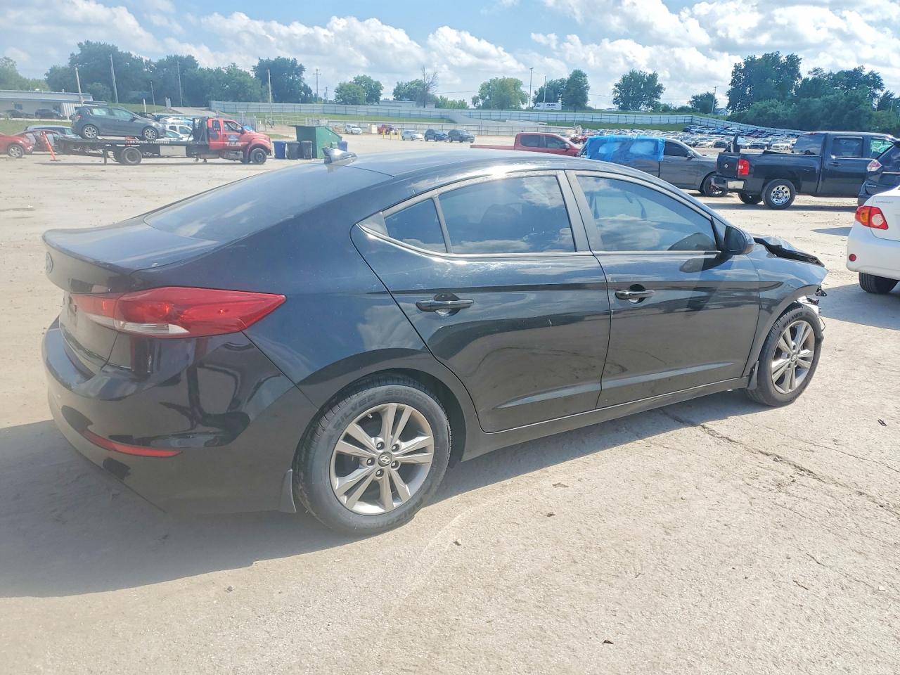 Hyundai ELANTRA Value Edition