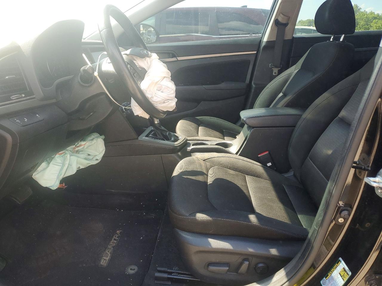 Hyundai ELANTRA Value Edition