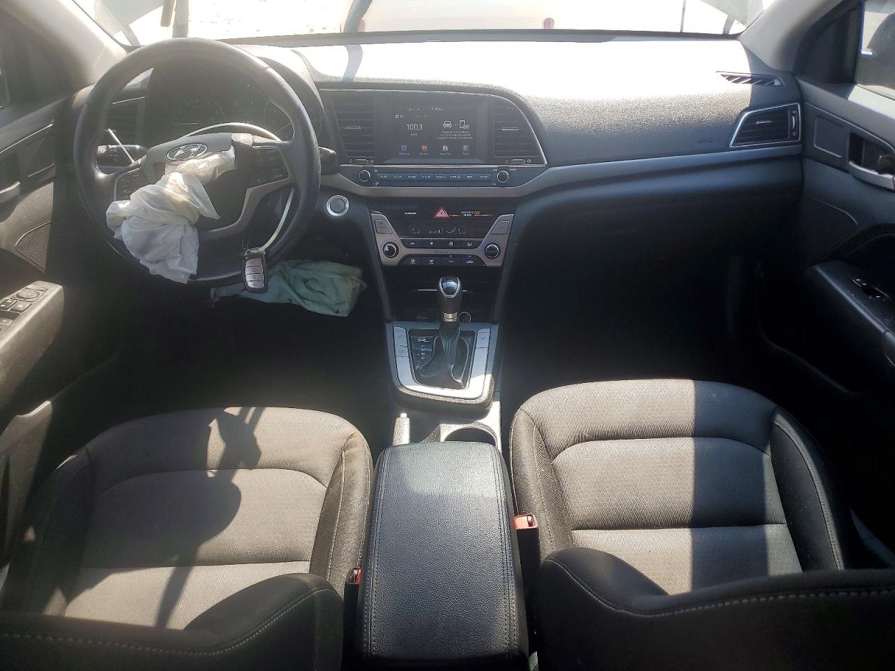Hyundai ELANTRA Value Edition
