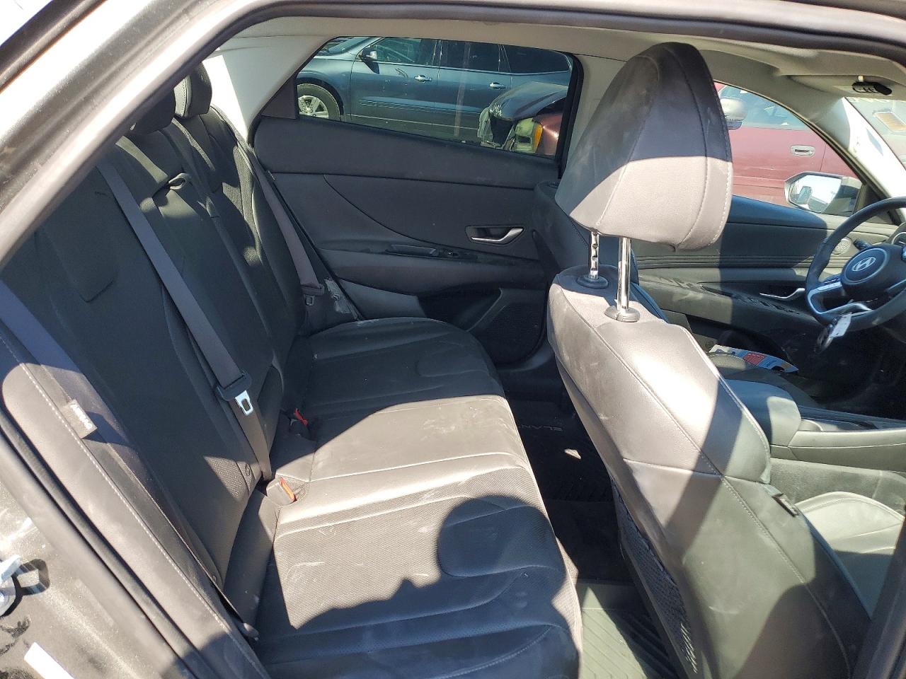 Hyundai ELANTRA Limited
