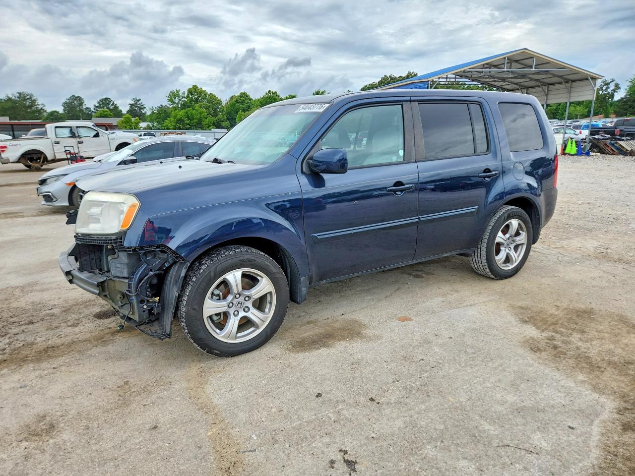 Salvage Honda Pilot Image