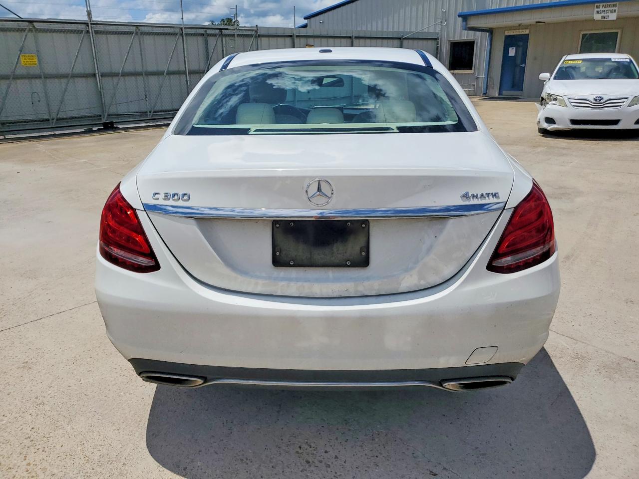 Mercedes-Benz C-Class 300 4matic