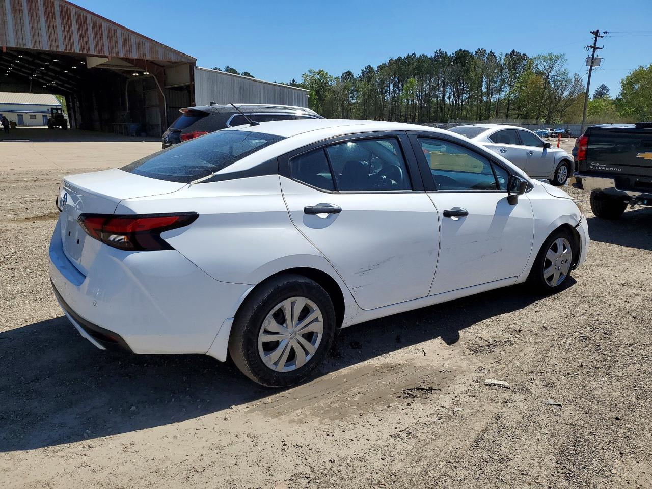 Nissan Versa S