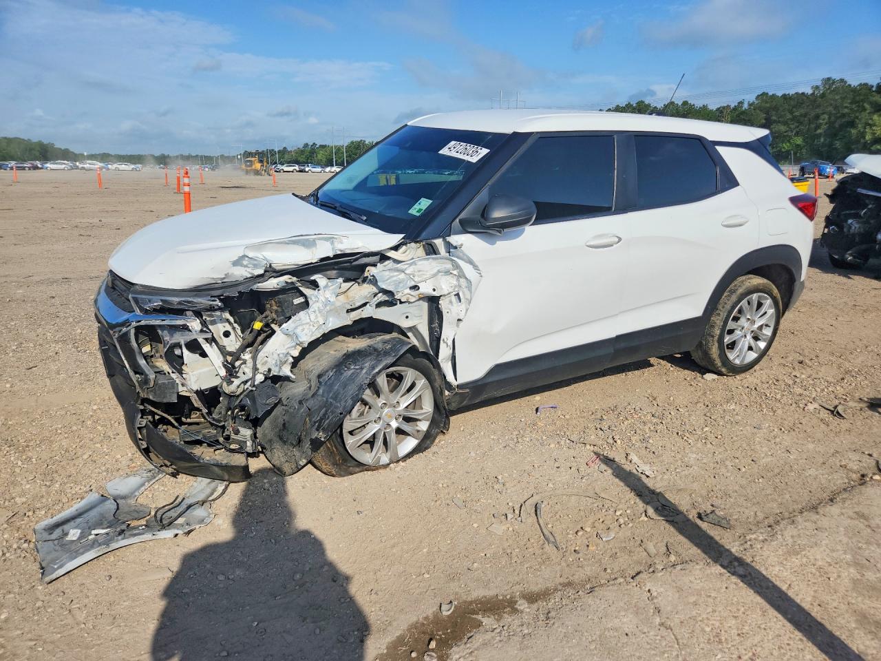 Salvage Chevrolet Trailblaze Image