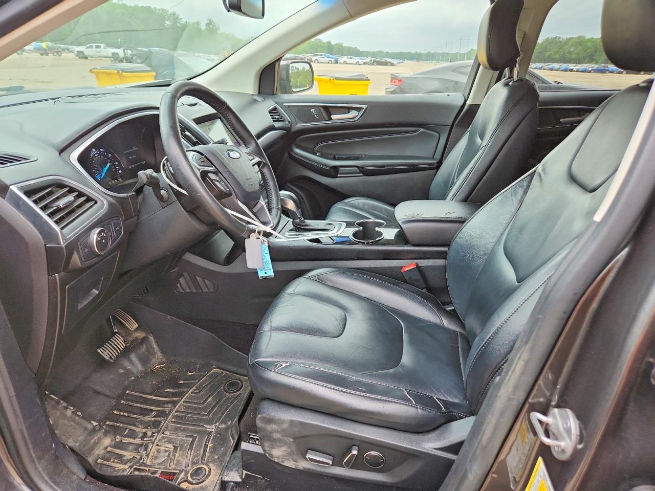 Ford Edge Titanium
