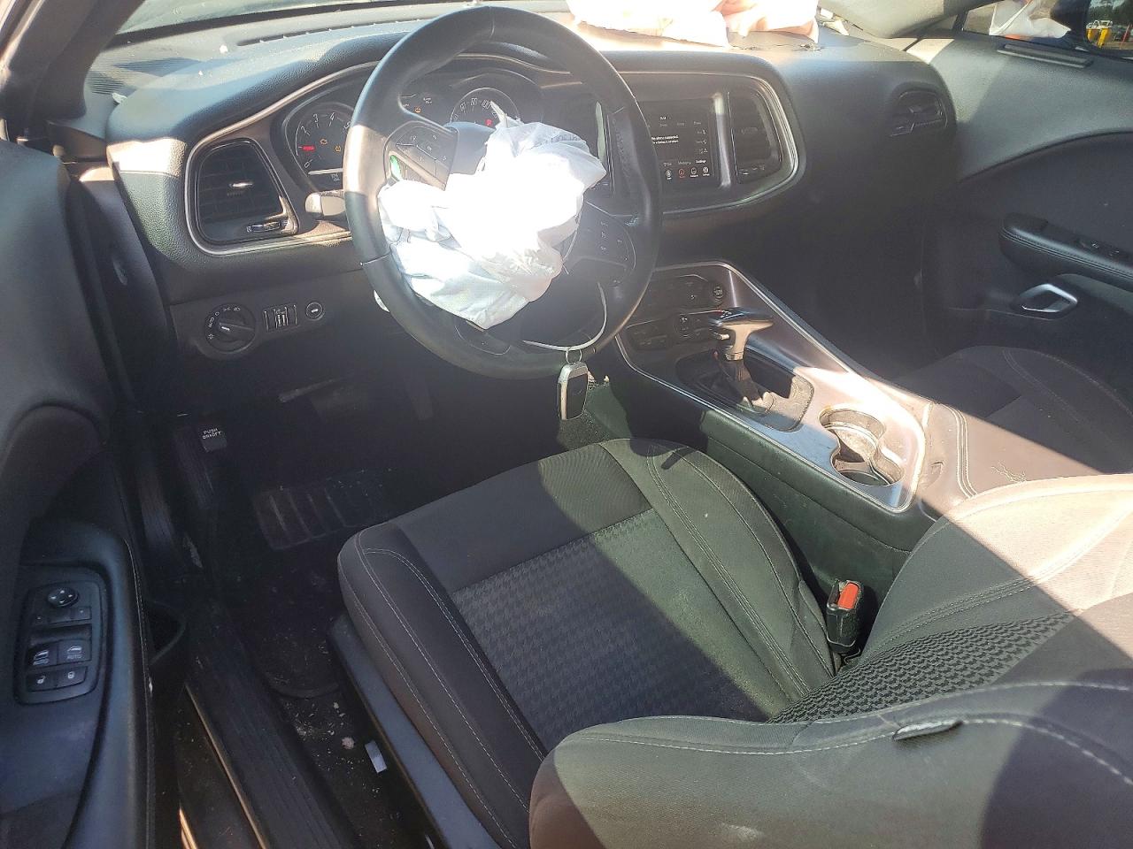 Dodge Challenger Sxt