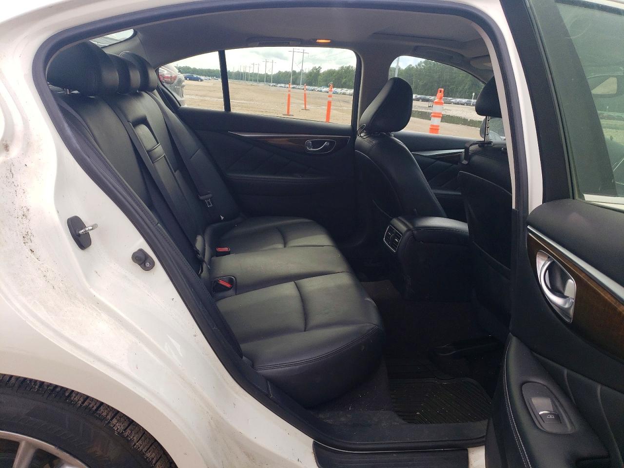 INFINITI Q50 3.0t Luxe