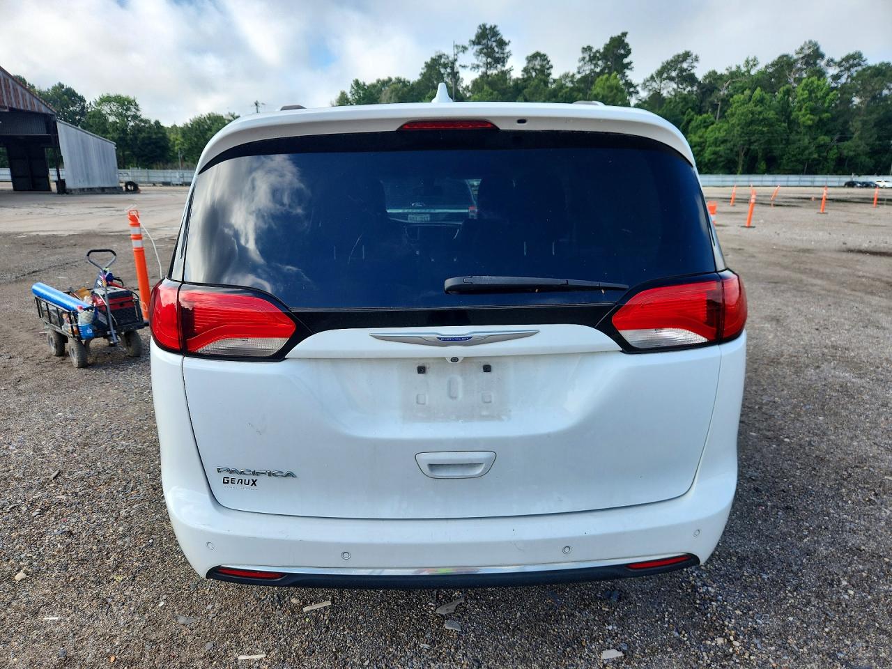 Chrysler Pacifica Touring L