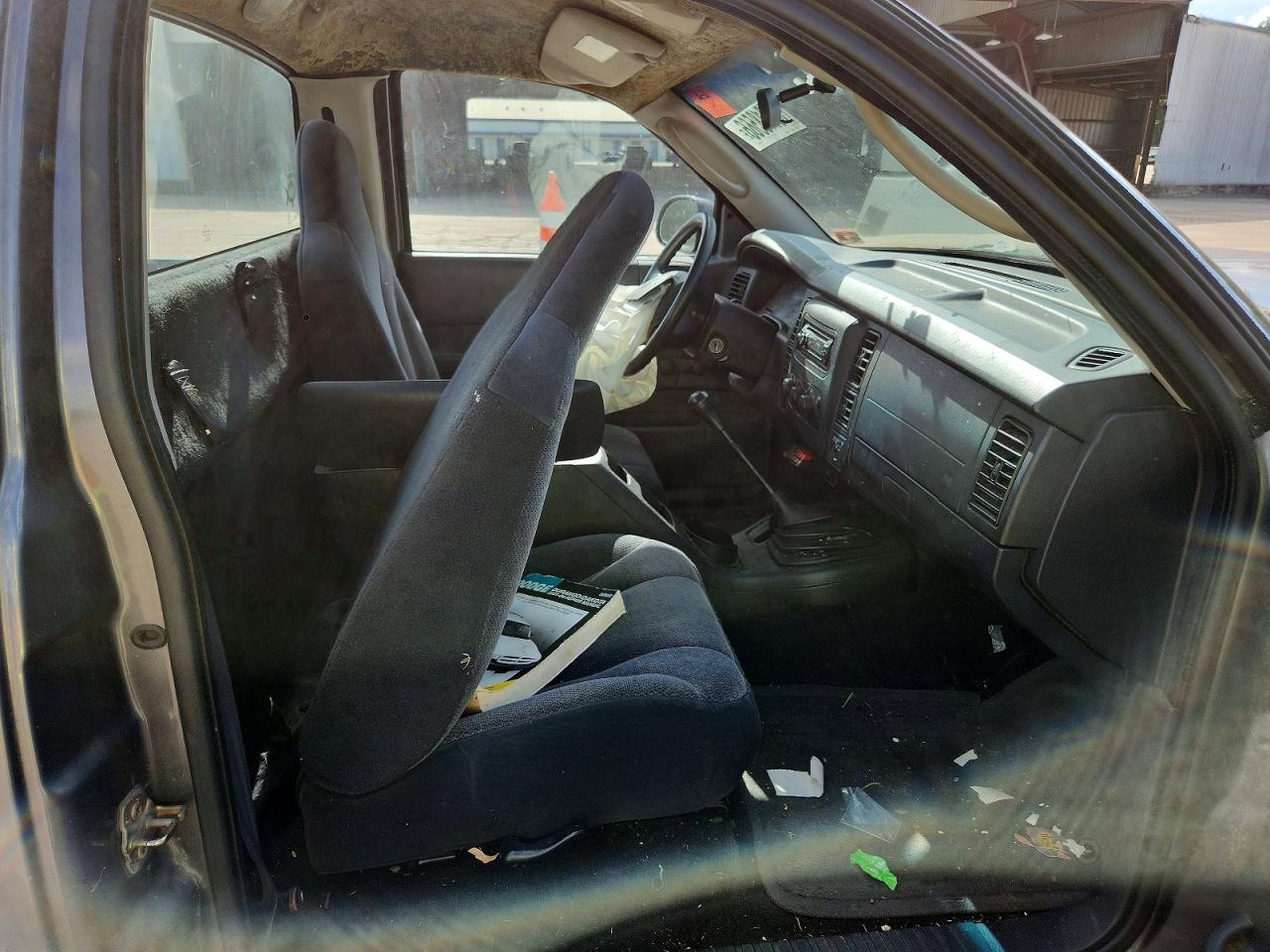 Dodge Dakota Sxt