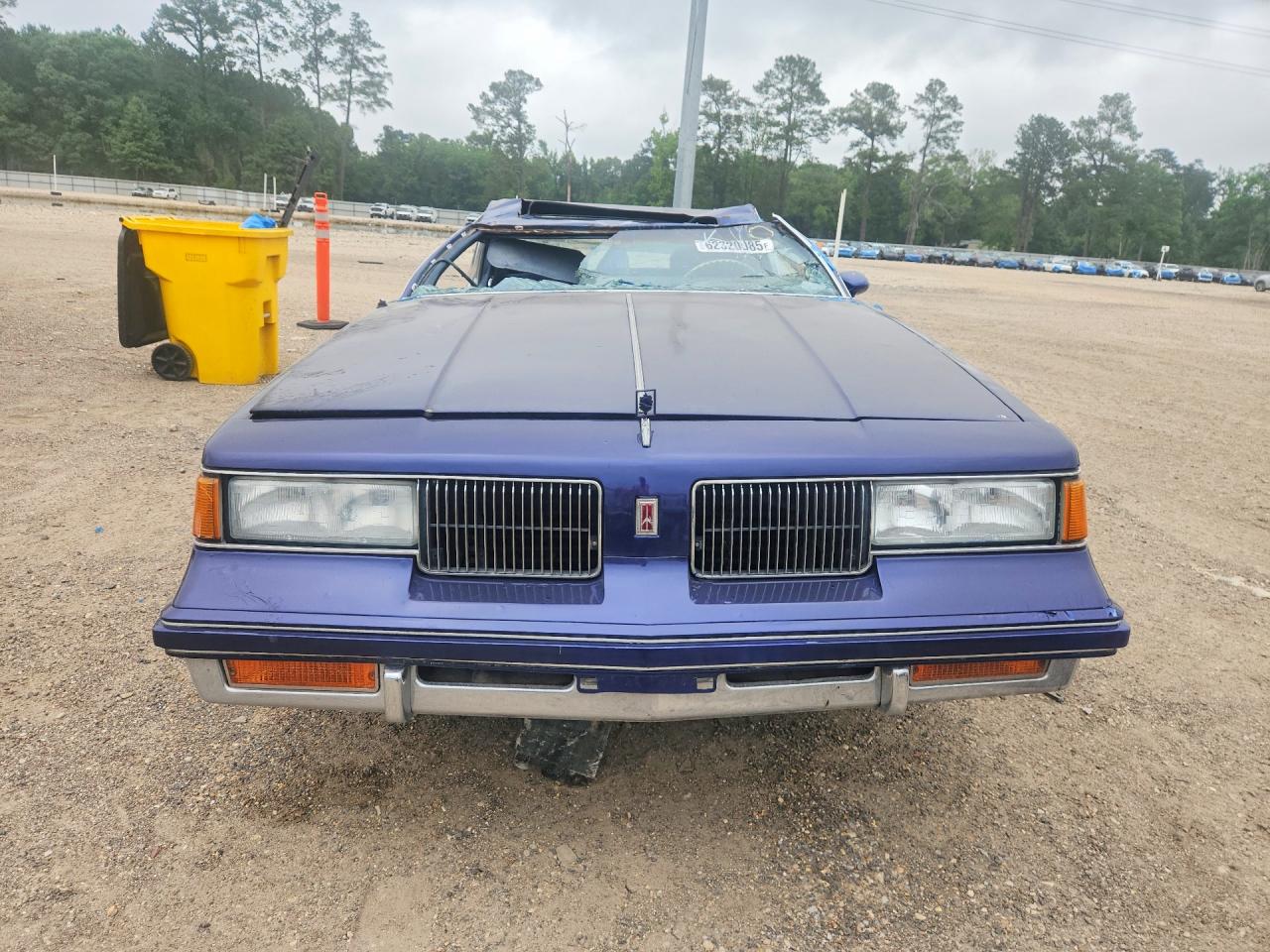 Oldsmobile Cutlass Classic
