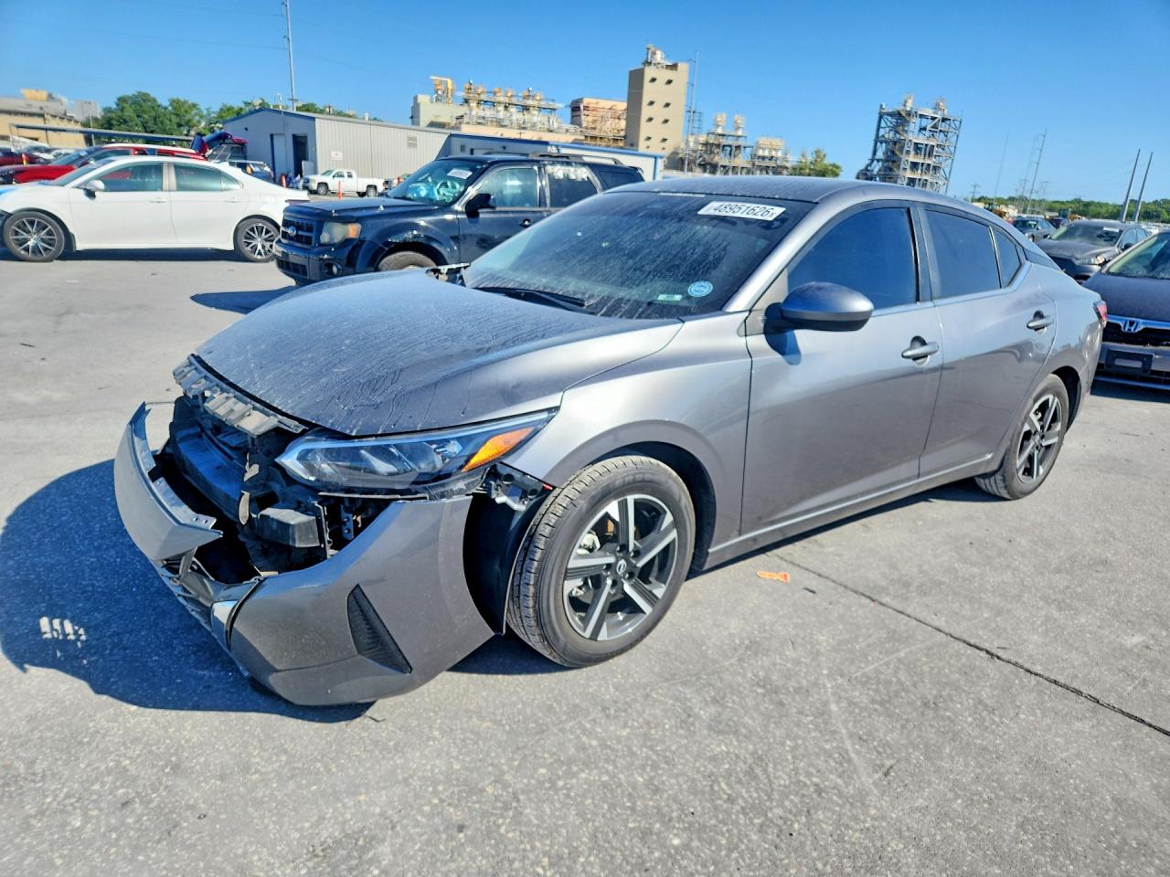Salvage Nissan Sentra Image
