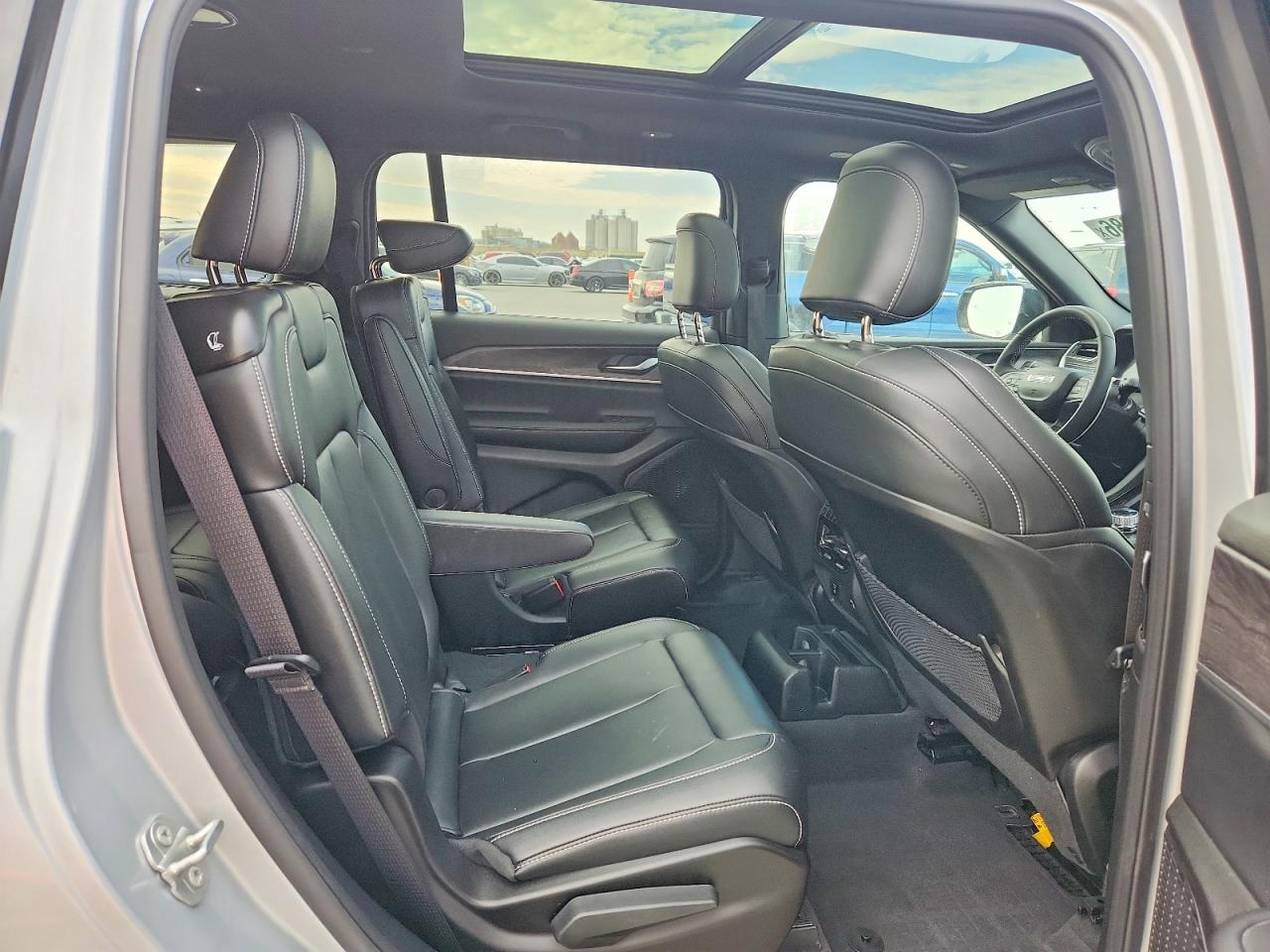Jeep Cherokee L Limited
